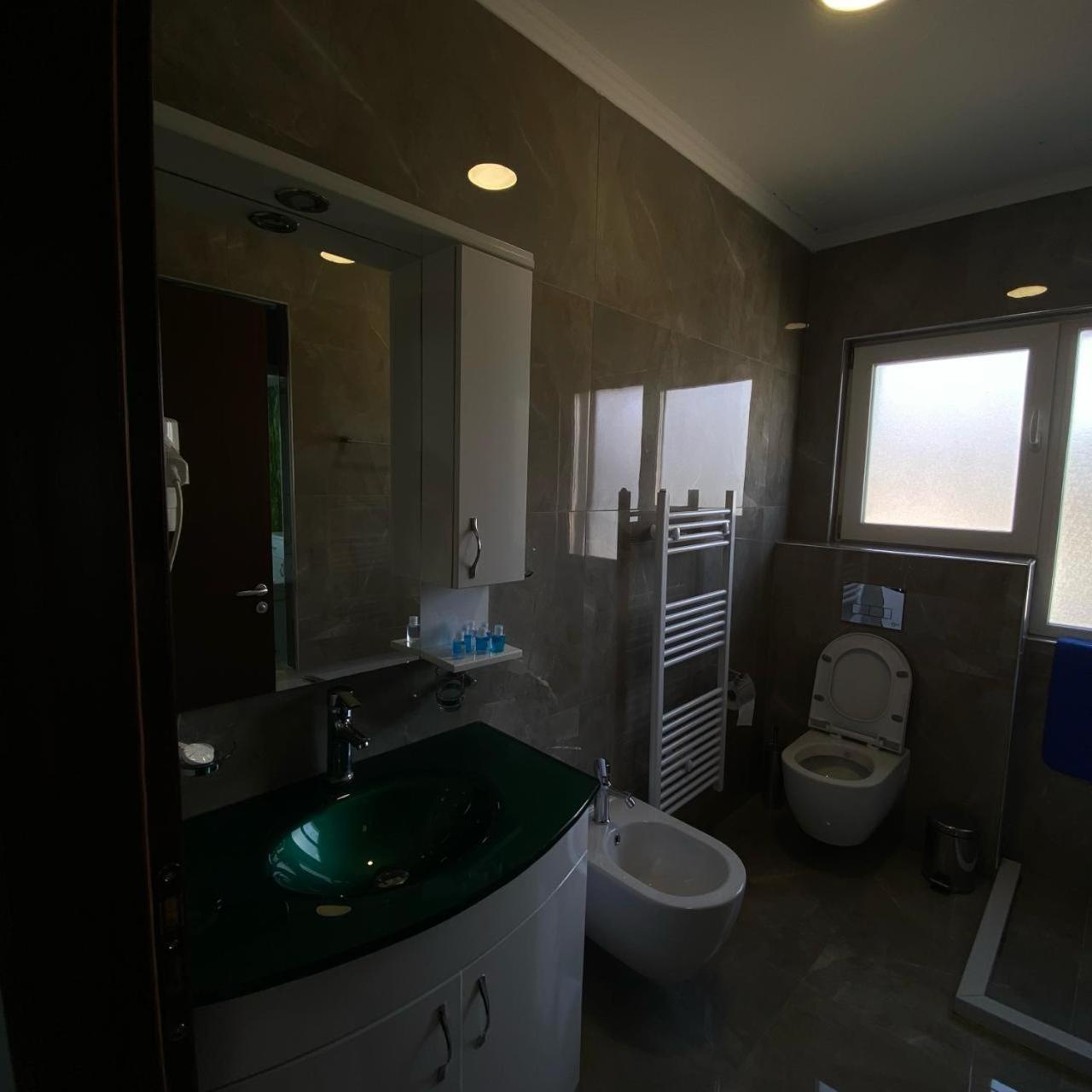 Hotel Pogradeci 2 Tushemisht 외부 사진