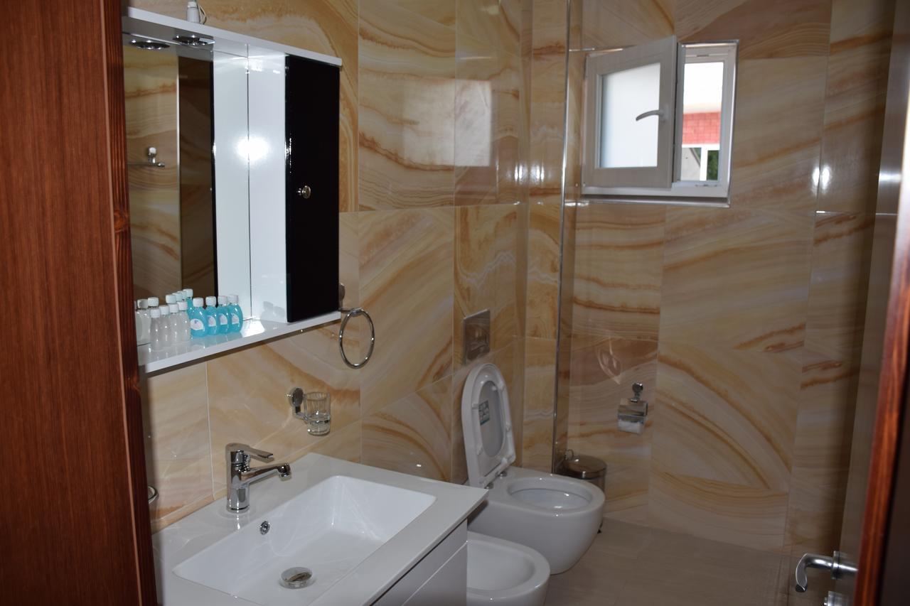 Hotel Pogradeci 2 Tushemisht 외부 사진