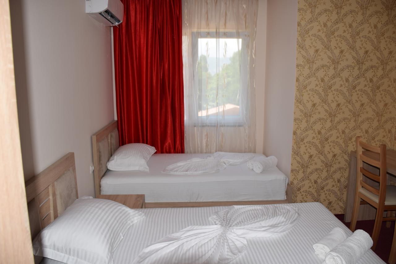 Hotel Pogradeci 2 Tushemisht 외부 사진